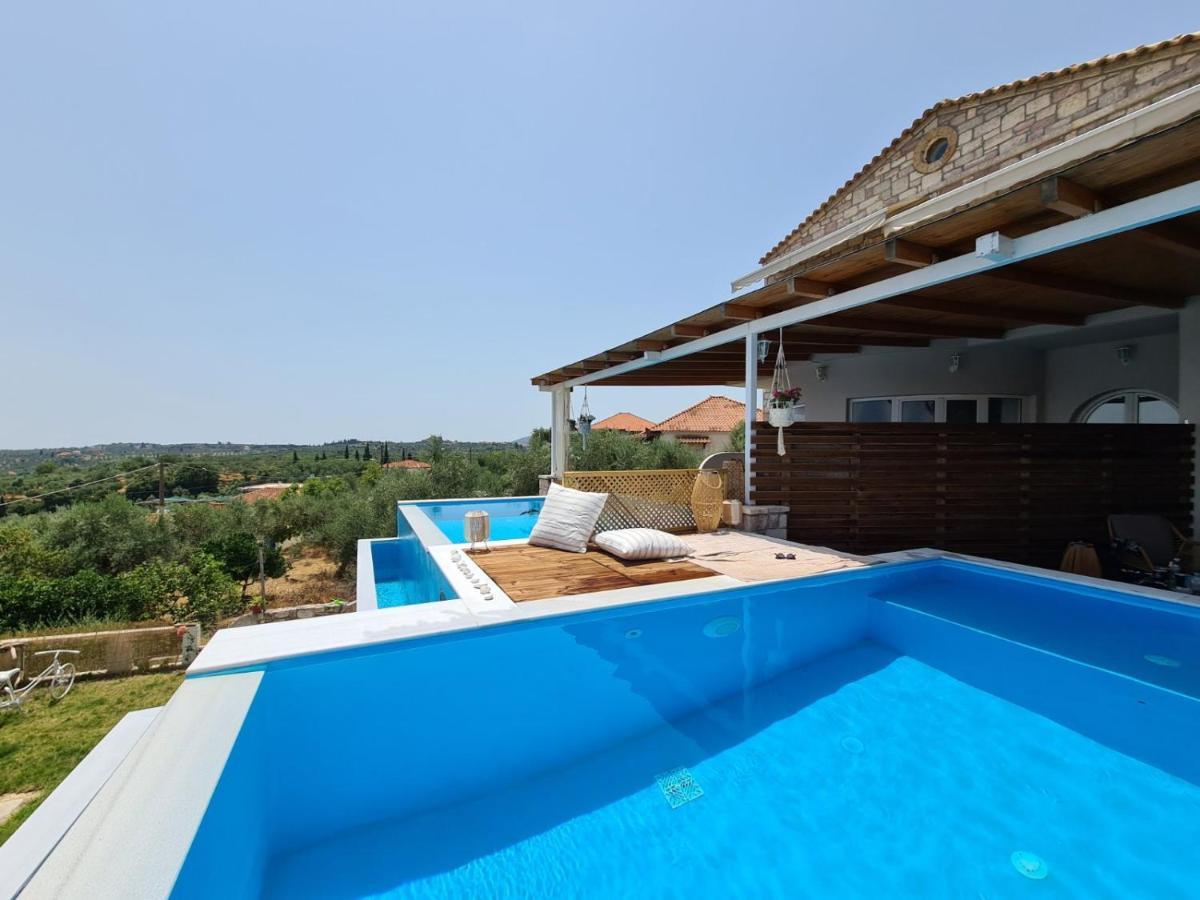 Georgianna'S Suite With Private Pool , 'Greysuite' Kómboi 외부 사진